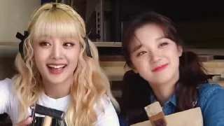 👩‍❤️‍👩