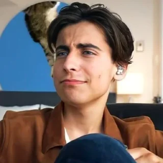 🤨