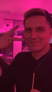 ✌️
