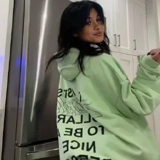 👾