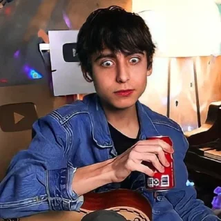 😳