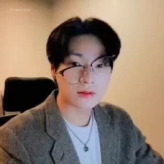 🐣