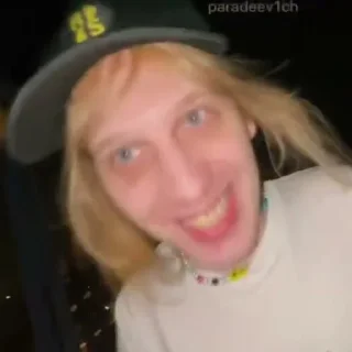 😁