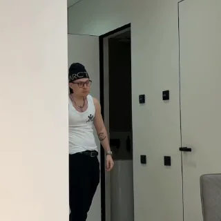 😎