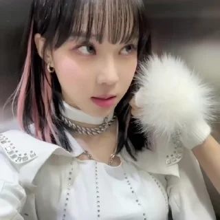 😠