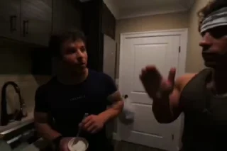 😅