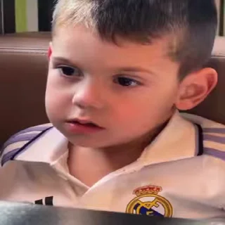 😐