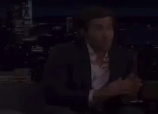 😈
