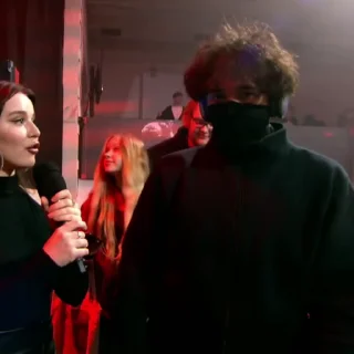 👎