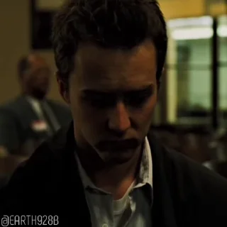 👤