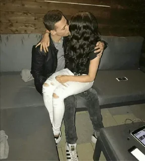 💋