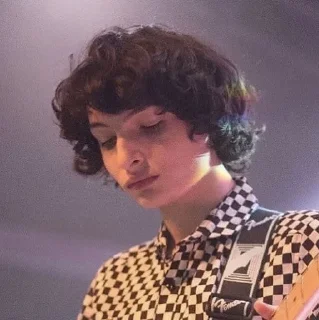 🥳