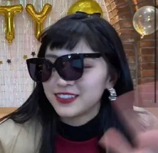 😎