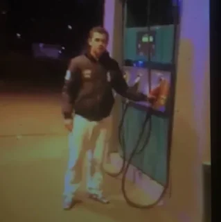 😈