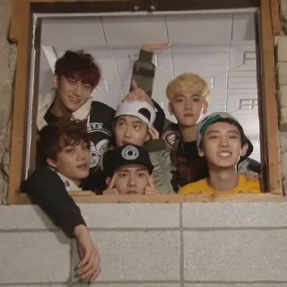👨‍👨‍👦‍👦