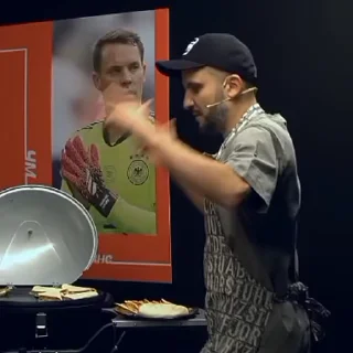 🕺
