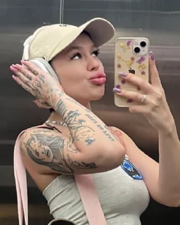 💋