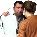 👪