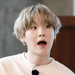 😮