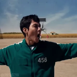💣