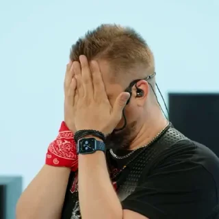 😞