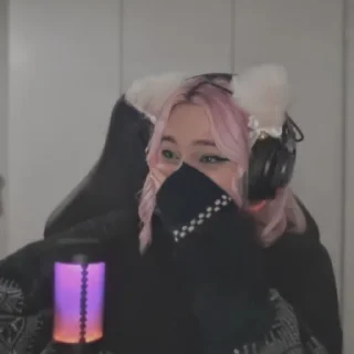 😂