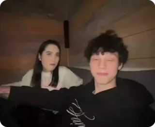 👩‍❤️‍💋‍👨