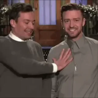 😈