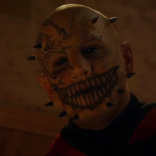 😈