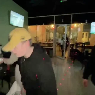 🥴
