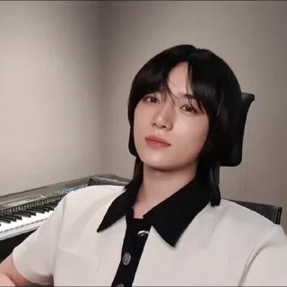 🧑‍🎤