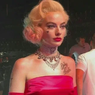 😐