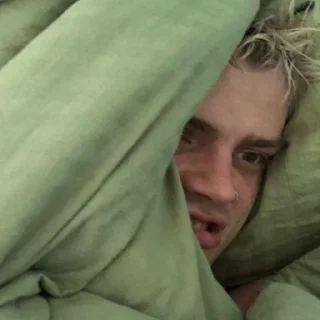 😡