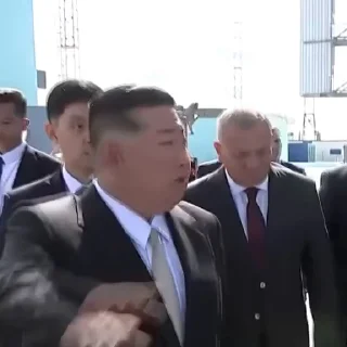 😐