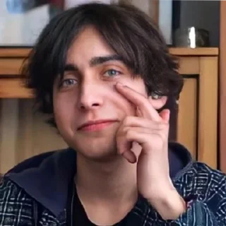 🥲