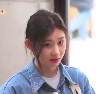 😐