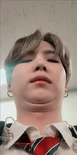 🗿