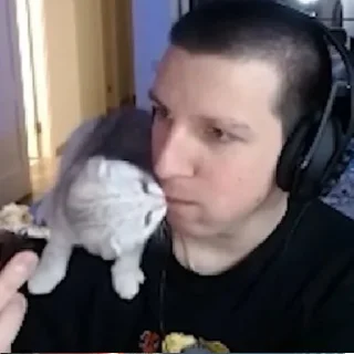 💋