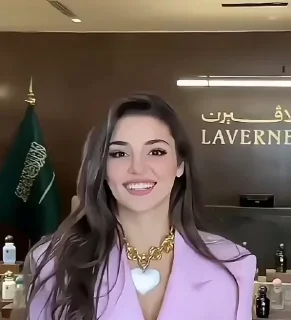 🥳
