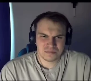 🥴