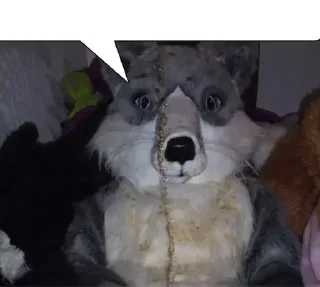 🤢