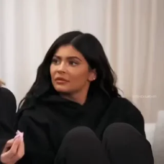 😐