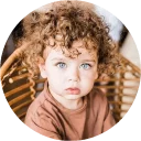 👶