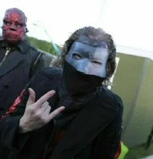 🤘
