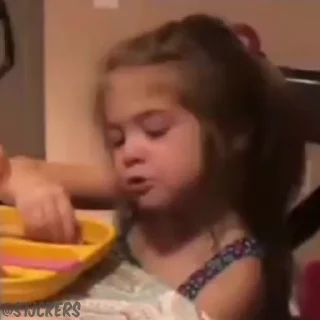 😭