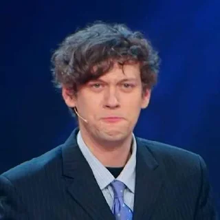 😠