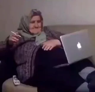 💻