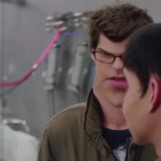 😱
