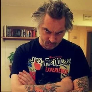 👺