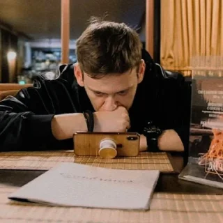 😞